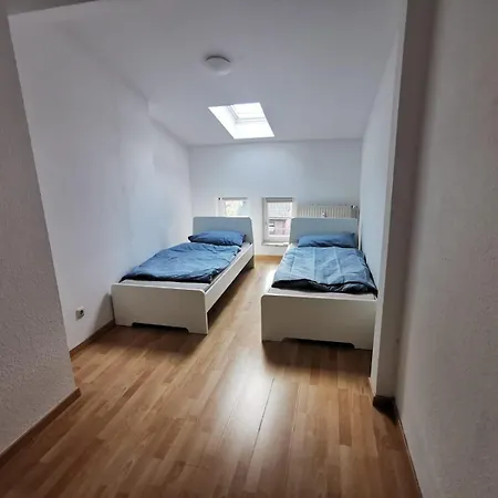 Aparts - Neue Monteurwohnungen In - Free Wifi & Parking - Ruhige Lage Naehe Schweriner *