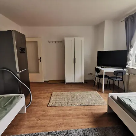 Aparts - Neue Monteurwohnungen In - Free Wifi & Parking - Ruhige Lage Naehe Schweriner